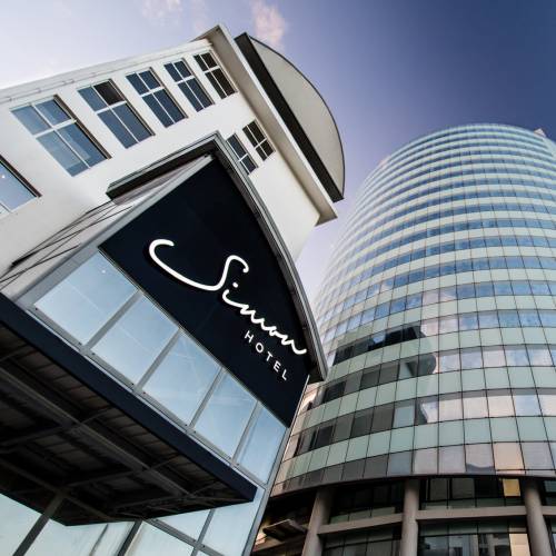 Simon Hotel